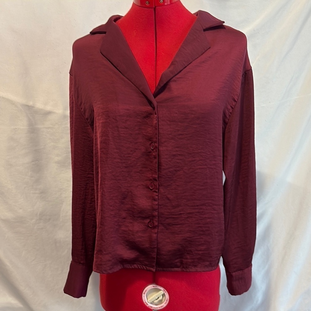 SHEIN Red Buttoned Notched Collar Top XS104